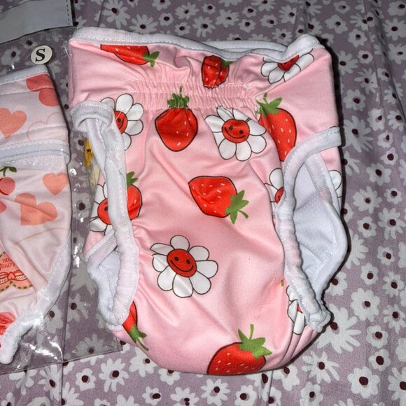 XEOOCE Dog Diapers - 3 Pack - BNWT - SMALL - Picture 3 of 4